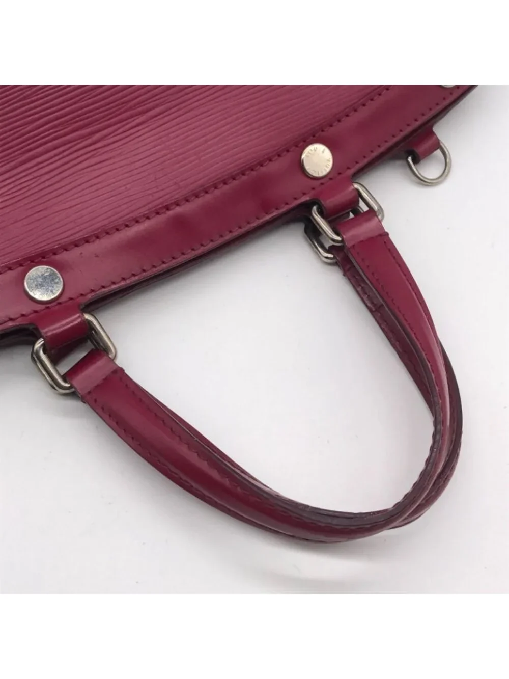 Louis Vuitton item status